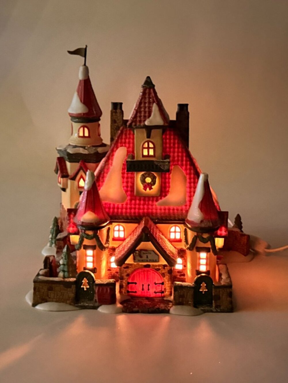 Vintage Dept 56 Route 1 North Pole "Home of Mr & Mrs Claus" 56391